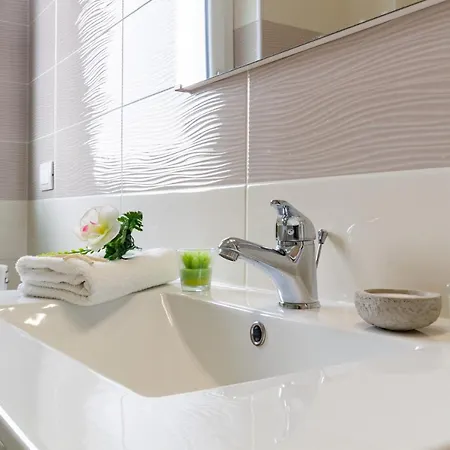 Апартаменты Giada 1p - Palazzina Laura Myho Casa Торторето